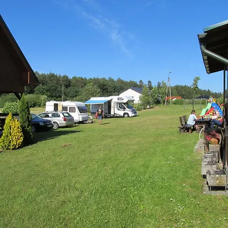 キャンプ場 Camp Lesny Zakatek W Mieroszynie *